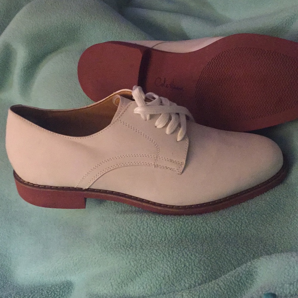 Cole Haan size 10.5 men’s white C08556 white shoes